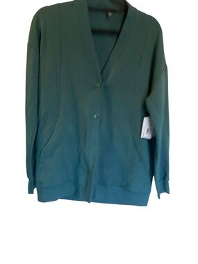 NWT Beyond Yoga sweater GREEN (has small flaw READ LISTING) Size XS